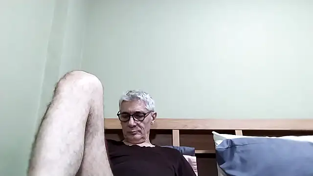 BIGUNCUTHARDCOCK online show from October 2025 01:12:02 PM