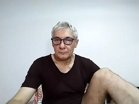 Snapshot of BIGUNCUTHARDCOCK chatting on February 2026 02:02:02 AM BIGUNCUTHARDCOCK online show from February 2026 02:02:02 AM