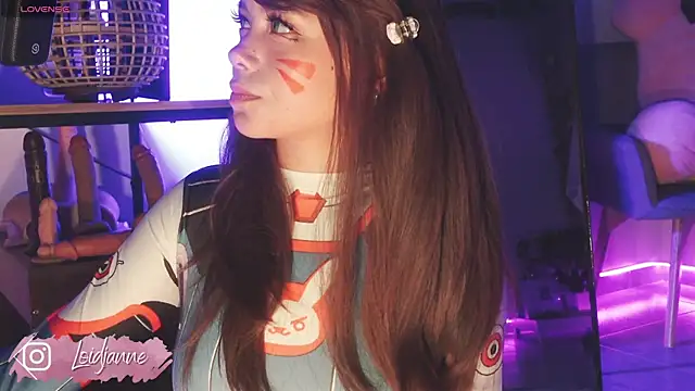 Snapshot of loIijanne chatting on September 2025 03:28:01 AM loIijanne online show from September 2025 03:28:01 AM