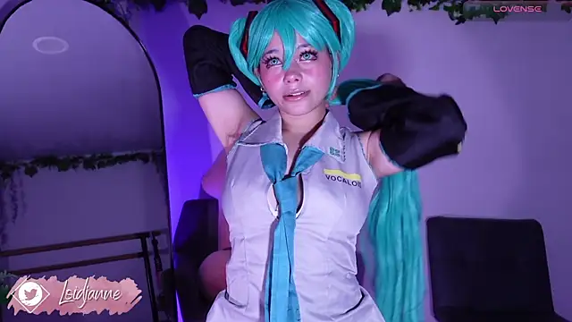 Snapshot of loIijanne chatting on November 2025 11:51:01 PM loIijanne online show from November 2025 11:51:01 PM