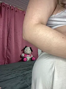 CristalGmez online show from January 2025 12:38:01 AM