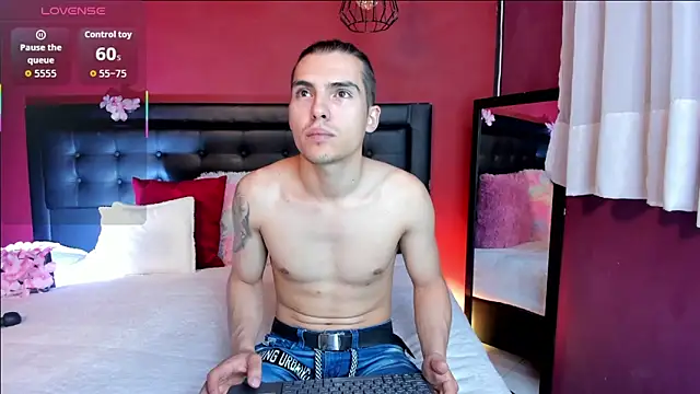  Tattoo Couple online show from November 2025 01:55:01 PM