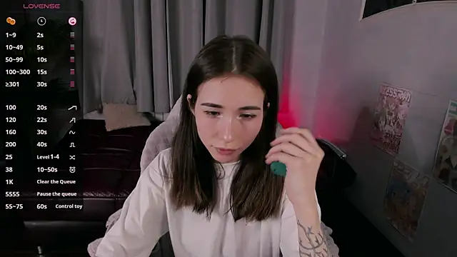 ashleyro1 online show from November 2025 01:43:01 PM