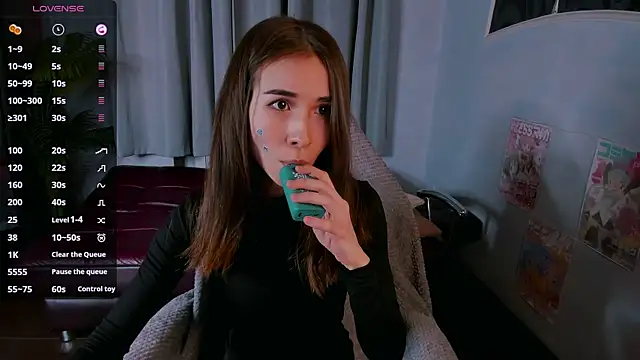 ashleyro1 online show from November 2025 01:06:02 PM