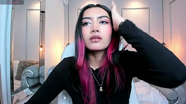 AzuraKindong online show from January 2025 07:13:02 PM