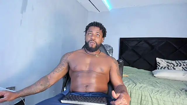 Snapshot of Dancelwashington chatting on June 2026 05:01:01 AM Dancelwashington online show from June 2026 05:01:01 AM