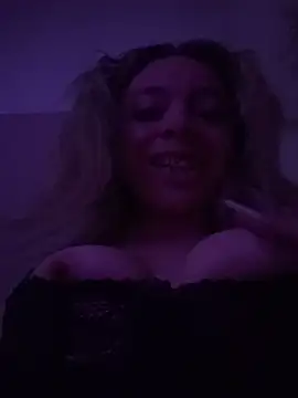 Snapshot of greedybratt chatting on February 2025 01:13:02 AM greedybratt online show from February 2025 01:13:02 AM