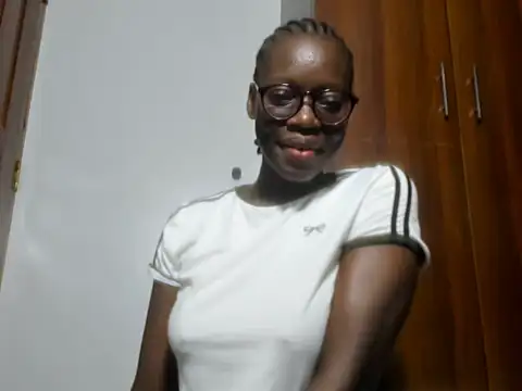 Snapshot of afro_pop chatting on January 2025 11:29:01 PM afro pop online show from January 2025 11:29:01 PM