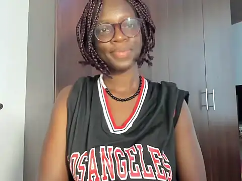 Snapshot of afro_pop chatting on March 2025 04:18:01 AM afro pop online show from March 2025 04:18:01 AM