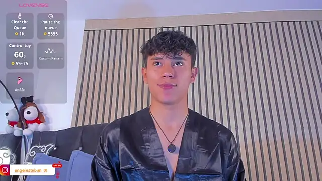 Angel esteban fx online show from March 2026 07:53:01 PM