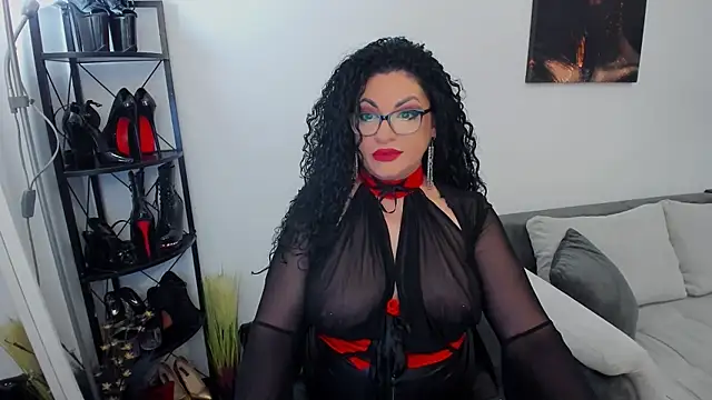 Snapshot of Wicked_Hilde chatting on February 2025 07:56:02 AM Wicked Hilde online show from February 2025 07:56:02 AM