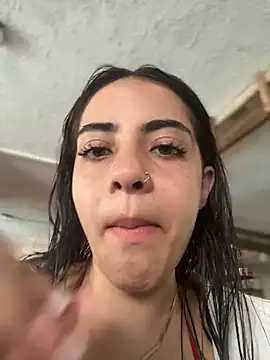 hannacruzsj online show from December 2025 06:59:02 PM