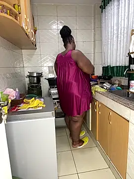 Snapshot of MsWhiteChocolatte chatting on January 2025 01:47:01 PM MsWhiteChocolatte online show from January 2025 01:47:01 PM