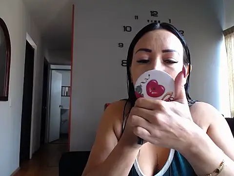 Laura martin  online show from March 2026 01:27:02 PM