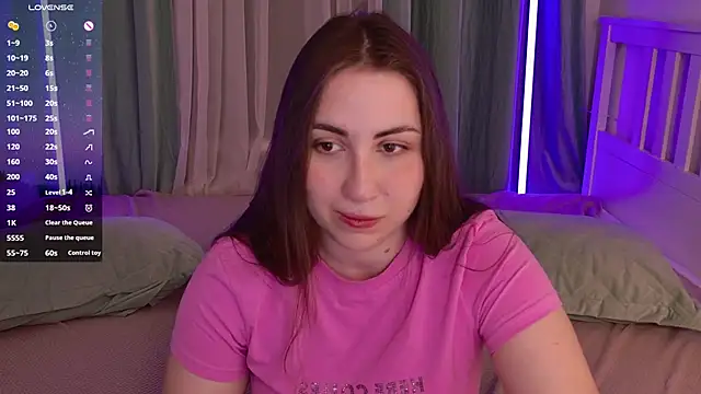 Snapshot of WinryRoss chatting on June 2026 06:42:02 AM WinryRoss online show from June 2026 06:42:02 AM