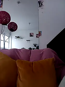 emilypoppy3 online show from November 2025 02:07:01 PM