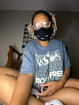 Snapshot of SamiTsunami chatting on October 2025 10:36:01 AM SamiTsunami online show from October 2025 10:36:01 AM