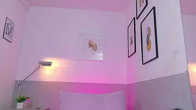 Snapshot of daddys_little_princesss chatting on February 2026 02:38:02 AM daddys little princesss online show from February 2026 02:38:02 AM