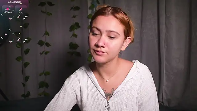 Snapshot of IsabellaFerreiraa chatting on December 2024 01:47:01 PM IsabellaFerreiraa online show from December 2024 01:47:01 PM