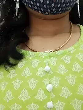 Snapshot of Angleannie chatting on October 2025 09:44:01 AM Angleannie online show from October 2025 09:44:01 AM