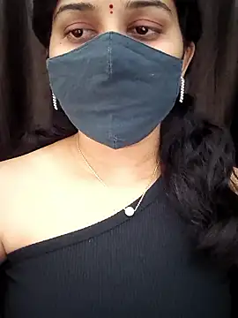 Snapshot of Angleannie chatting on January 2026 07:08:01 PM Angleannie online show from January 2026 07:08:01 PM