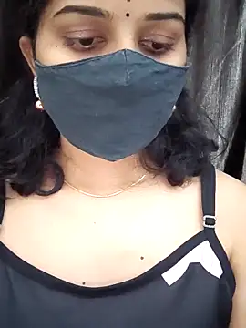 Snapshot of Angleannie chatting on February 2026 07:32:02 PM Angleannie online show from February 2026 07:32:02 PM