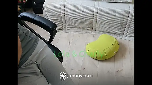 lolacharlyxh online show from November 2025 12:05:02 PM