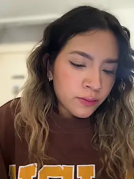 Snapshot of Mila_Morgan chatting on January 2025 09:14:02 PM Mila Morgan online show from January 2025 09:14:02 PM