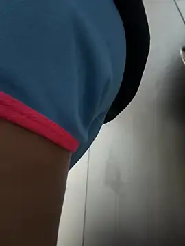 Snapshot of Mila_Morgan chatting on February 2025 03:10:01 PM Mila Morgan online show from February 2025 03:10:01 PM