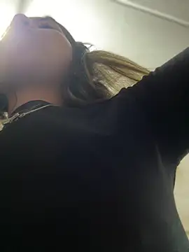 Snapshot of Mila_Morgan chatting on February 2025 08:03:02 PM Mila Morgan online show from February 2025 08:03:02 PM