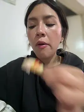 Snapshot of Mila_Morgan chatting on February 2025 08:50:01 PM Mila Morgan online show from February 2025 08:50:01 PM