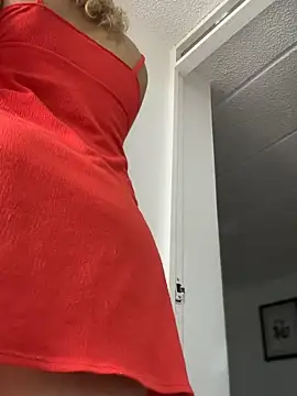 Snapshot of Mila_Morgan chatting on March 2025 04:57:02 PM Mila Morgan online show from March 2025 04:57:02 PM