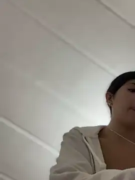 Snapshot of Mila_Morgan chatting on March 2025 05:06:02 PM Mila Morgan online show from March 2025 05:06:02 PM