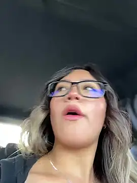 Snapshot of Mila_Morgan chatting on March 2025 09:16:01 PM Mila Morgan online show from March 2025 09:16:01 PM