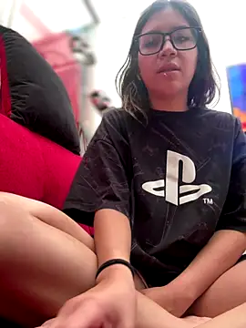 Snapshot of Mila_Morgan chatting on October 2025 03:22:02 PM Mila Morgan online show from October 2025 03:22:02 PM