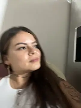 ivanna rivera online show from October 2025 12:42:01 AM