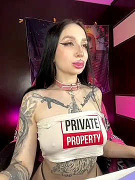 Molly  Moon online show from November 2025 02:17:02 AM