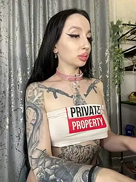 Snapshot of Molly__Moon chatting on February 2026 06:40:02 AM Molly Moon online show from February 2026 06:40:02 AM