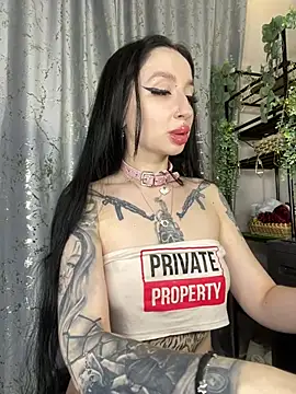 Snapshot of Molly__Moon chatting on February 2026 02:28:01 AM Molly Moon online show from February 2026 02:28:01 AM