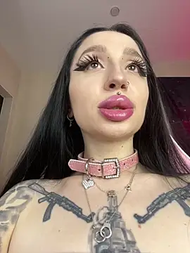 Molly  Moon online show from April 2026 03:07:02 AM