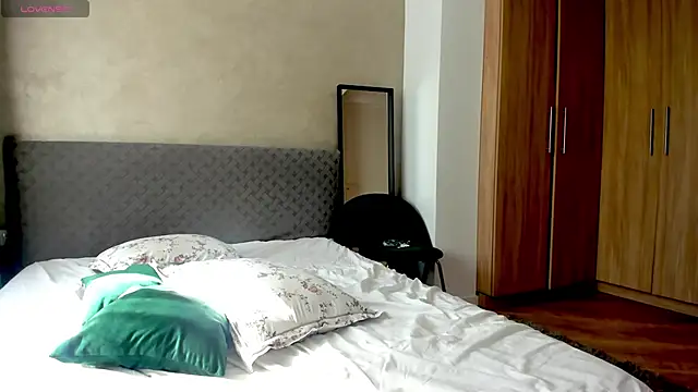 Snapshot of BlowMyXXL chatting on March 2025 11:38:02 AM BlowMyXXL online show from March 2025 11:38:02 AM