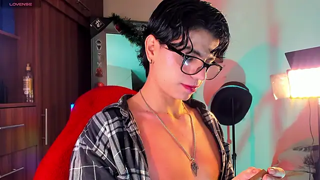 marckalexis online show from February 2026 12:51:02 AM