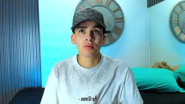 Mike 0233  online show from February 2025 04:36:02 AM