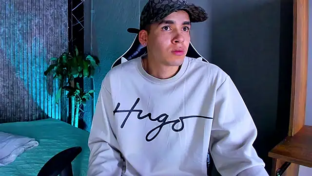 Mike 0233  online show from March 2025 08:08:01 AM