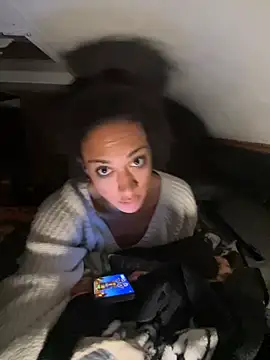 Snapshot of starrynikki chatting on February 2026 01:15:01 PM starrynikki online show from February 2026 01:15:01 PM