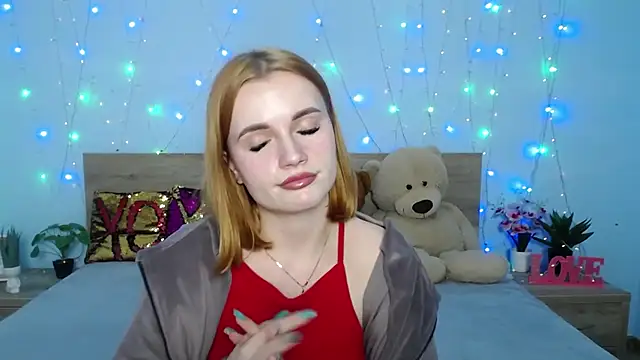 Snapshot of MargaritaKiss chatting on January 2025 01:43:02 AM MargaritaKiss online show from January 2025 01:43:02 AM