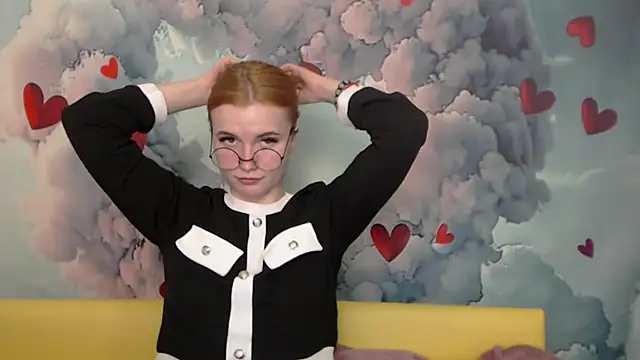 Snapshot of MargaritaKiss chatting on February 2025 05:02:02 AM MargaritaKiss online show from February 2025 05:02:02 AM