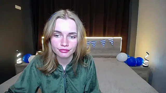Snapshot of MargaritaKiss chatting on September 2025 07:27:02 PM MargaritaKiss online show from September 2025 07:27:02 PM