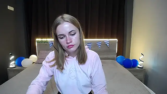 Snapshot of MargaritaKiss chatting on September 2025 06:44:01 PM MargaritaKiss online show from September 2025 06:44:01 PM