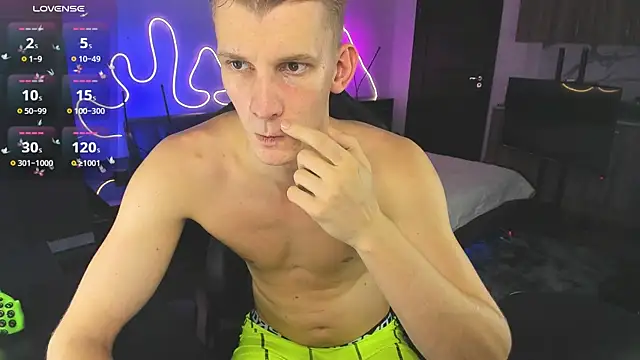 Brad Maloney online show from October 2025 08:02:02 PM